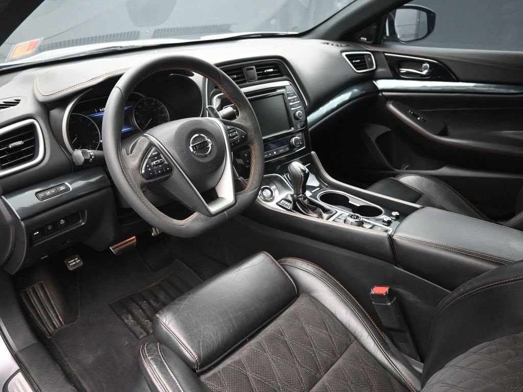 Used 2021 Nissan Maxima SR w/ Sport Mat Group image 23