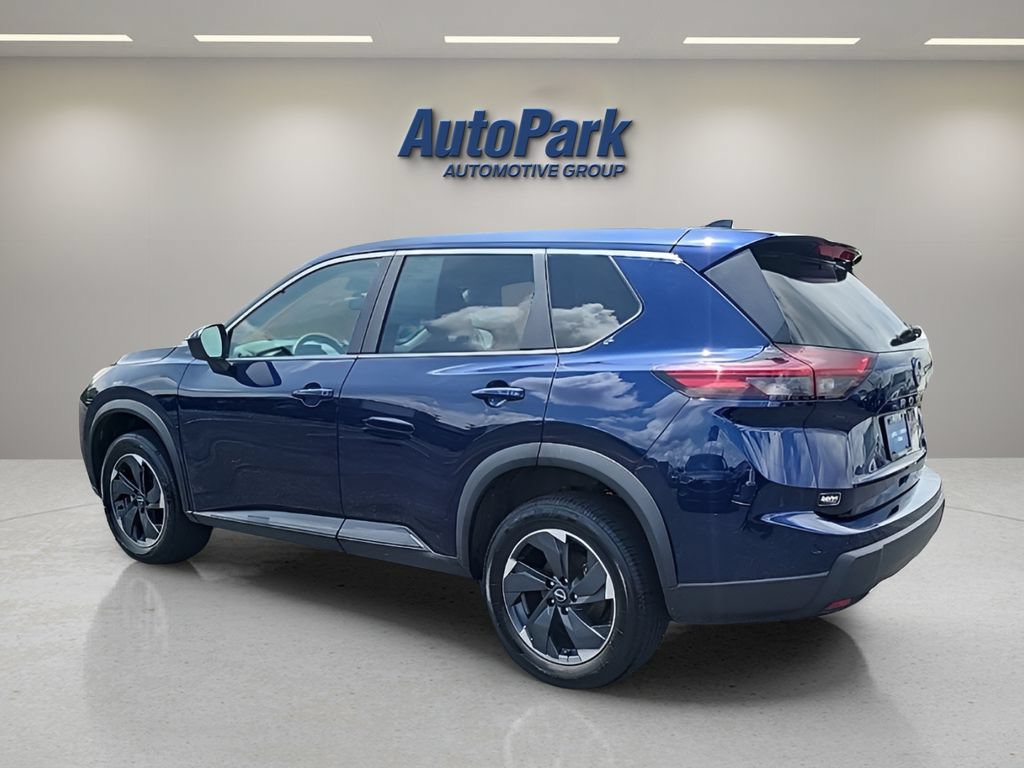 Used 2025 Nissan Rogue SV AWD/4WD image 6