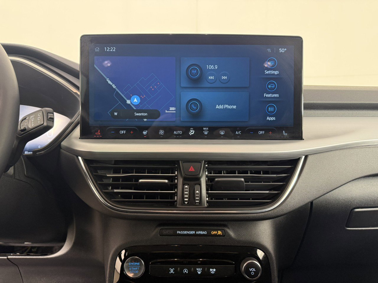 Certified 2025 Ford Escape Platinum AWD/4WD image 20