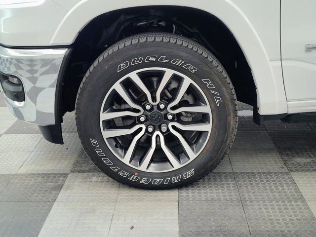 Used 2025 RAM 1500 Limited AWD/4WD image 15