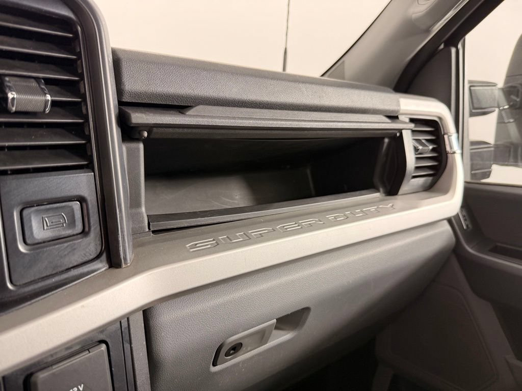 Certified 2025 Ford F250 XLT AWD/4WD image 29