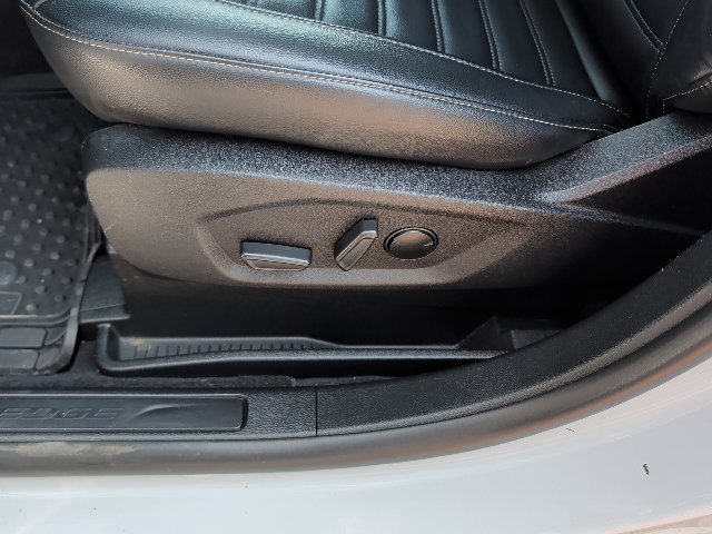 Certified 2023 Ford Edge SEL AWD/4WD image 17