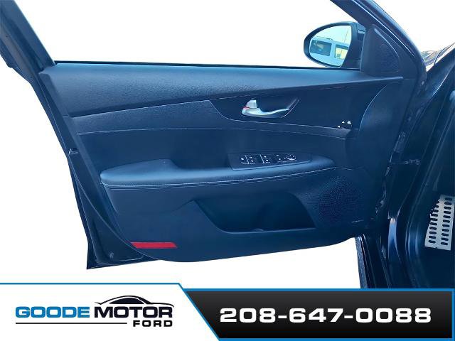 Used 2024 Kia Forte GT-Line w/ GT-Line Premium Package image 22