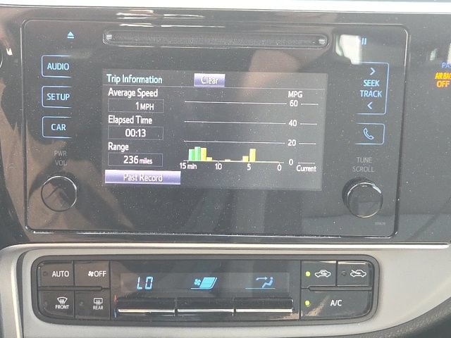 Used 2018 Toyota Corolla LE w/ Carpet Mat Package (TMS) FWD image 23