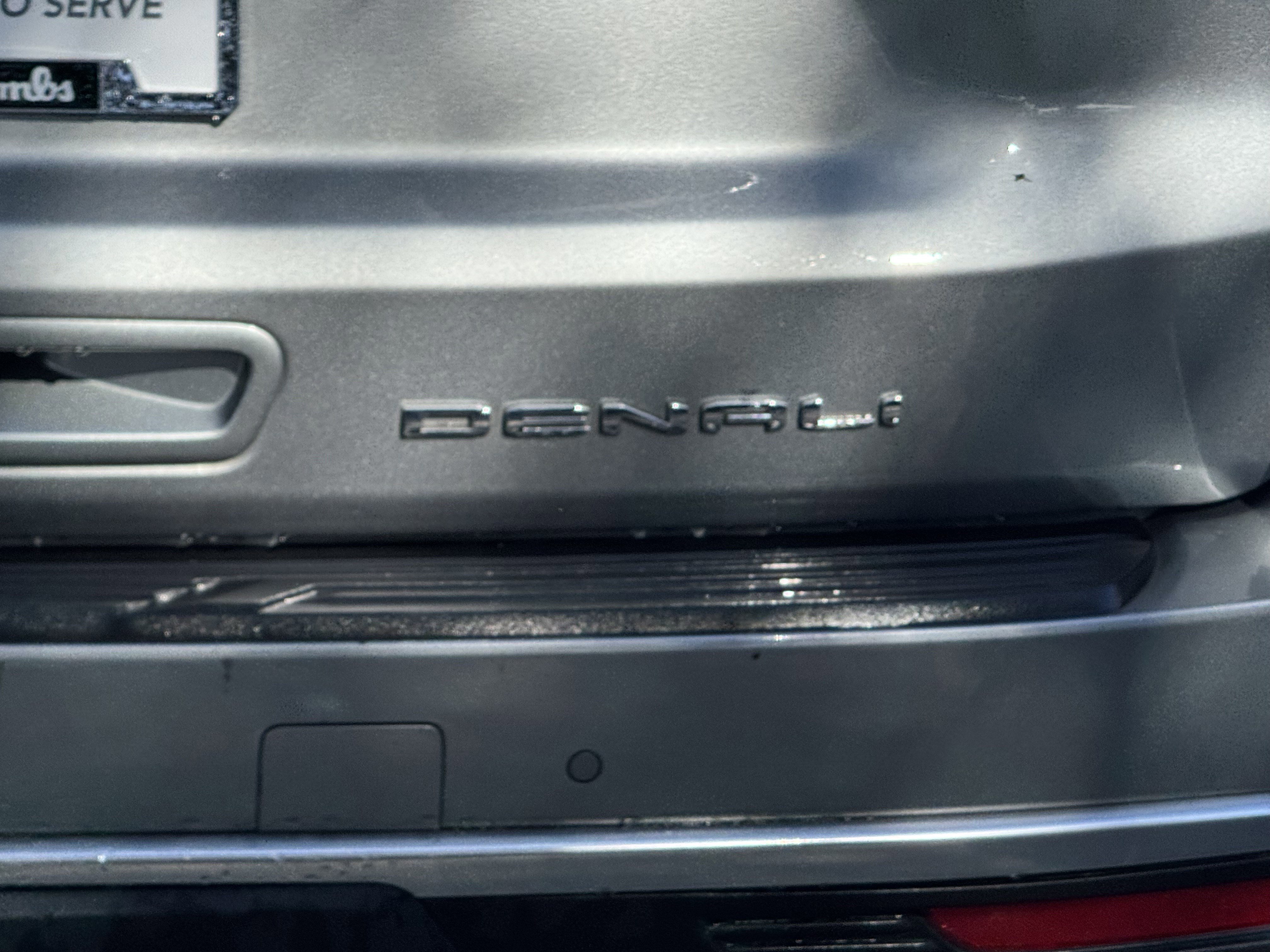 Used 2024 GMC Yukon Denali image 12