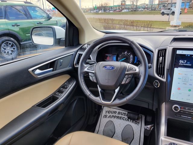 Certified 2023 Ford Edge SEL image 9