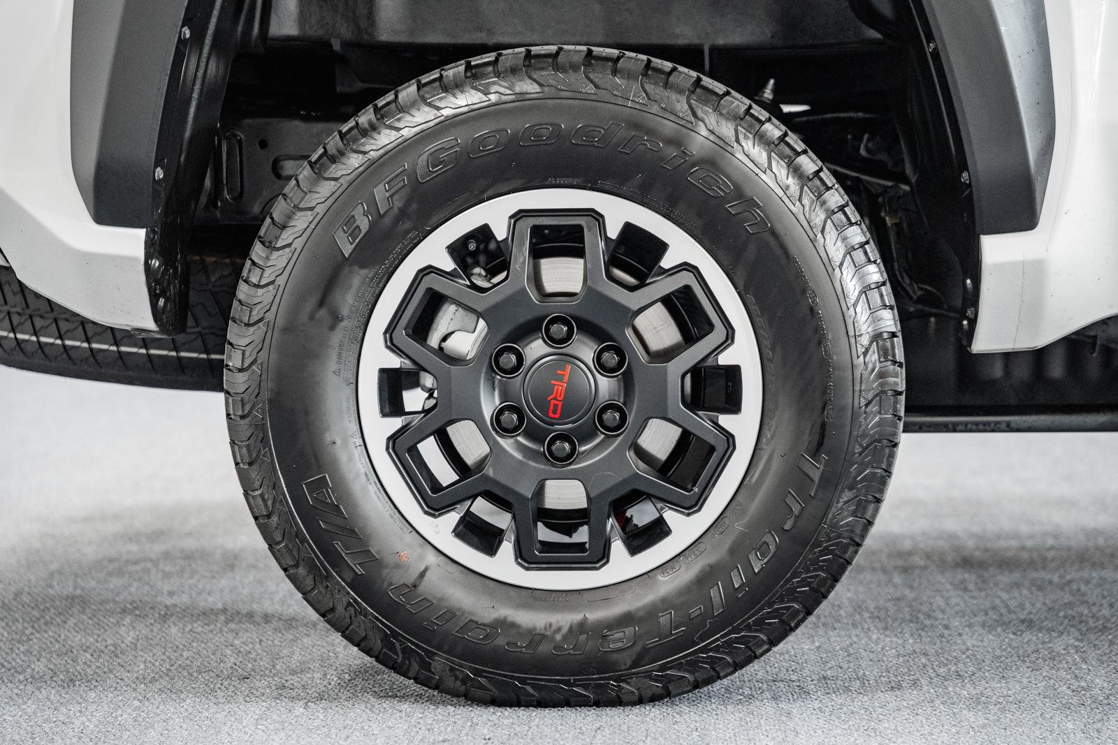 Used 2024 Toyota Tacoma TRD Off-Road image 15