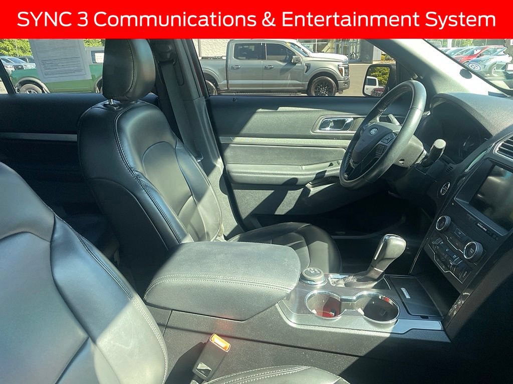 Certified 2019 Ford Explorer XLT w/ Equipment Group 202A AWD/4WD image 11