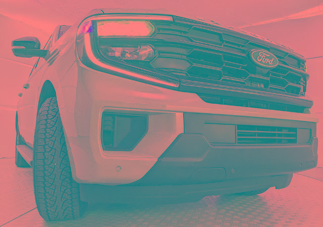 Certified 2025 Ford Expedition Active AWD/4WD image 27