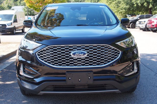Certified 2024 Ford Edge SEL w/ Convenience Package AWD/4WD image 2