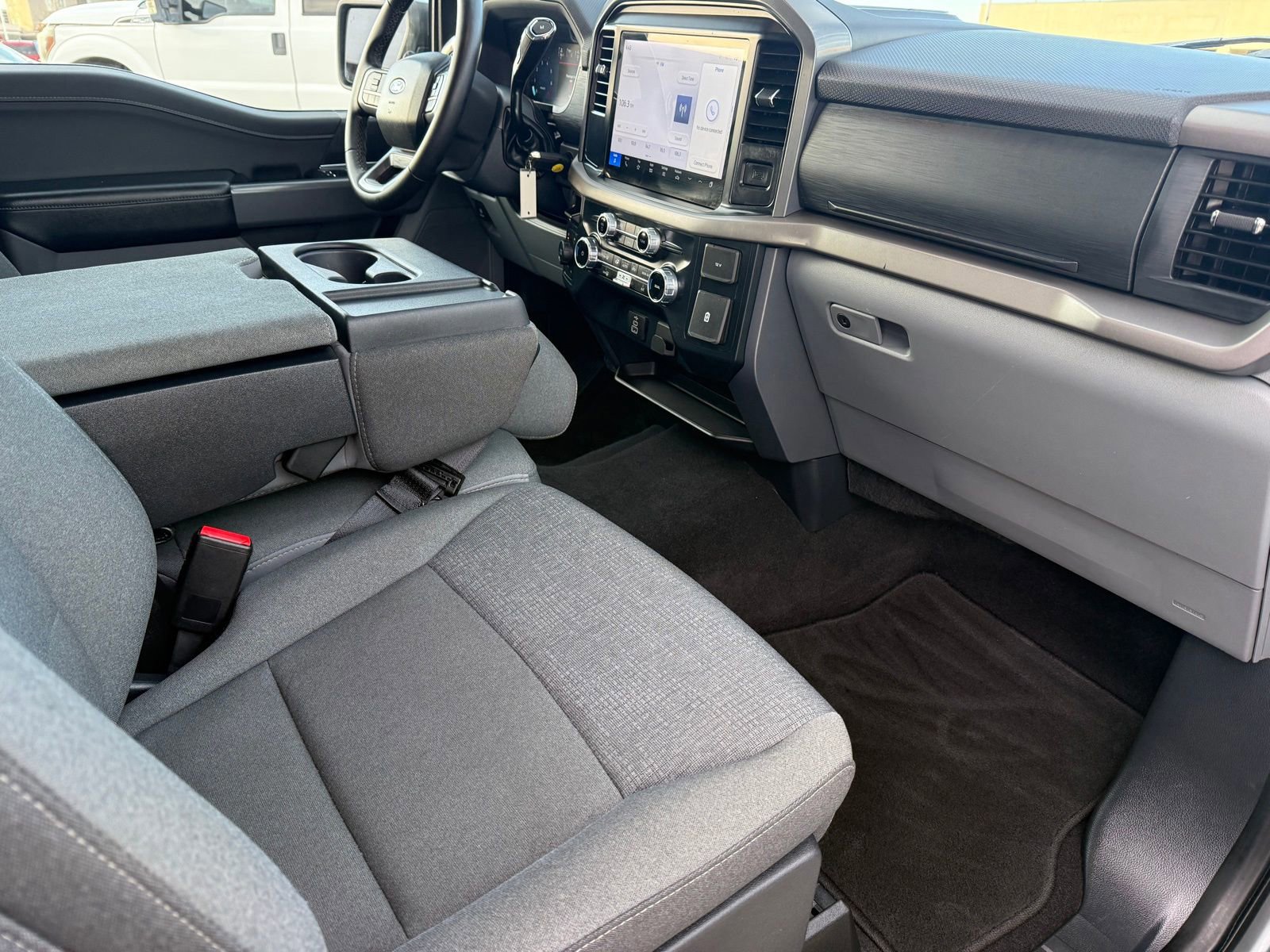 Certified 2025 Ford F150 XLT w/ Equipment Group 301A Standard image 17