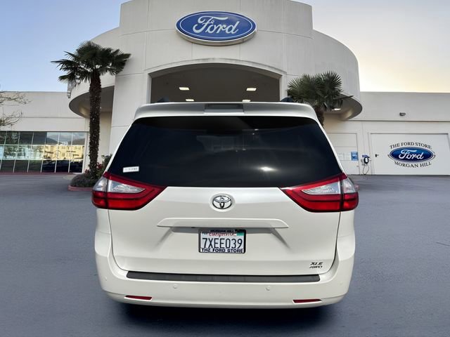 Used 2017 Toyota Sienna XLE w/ XLE Navigation Package AWD/4WD image 6