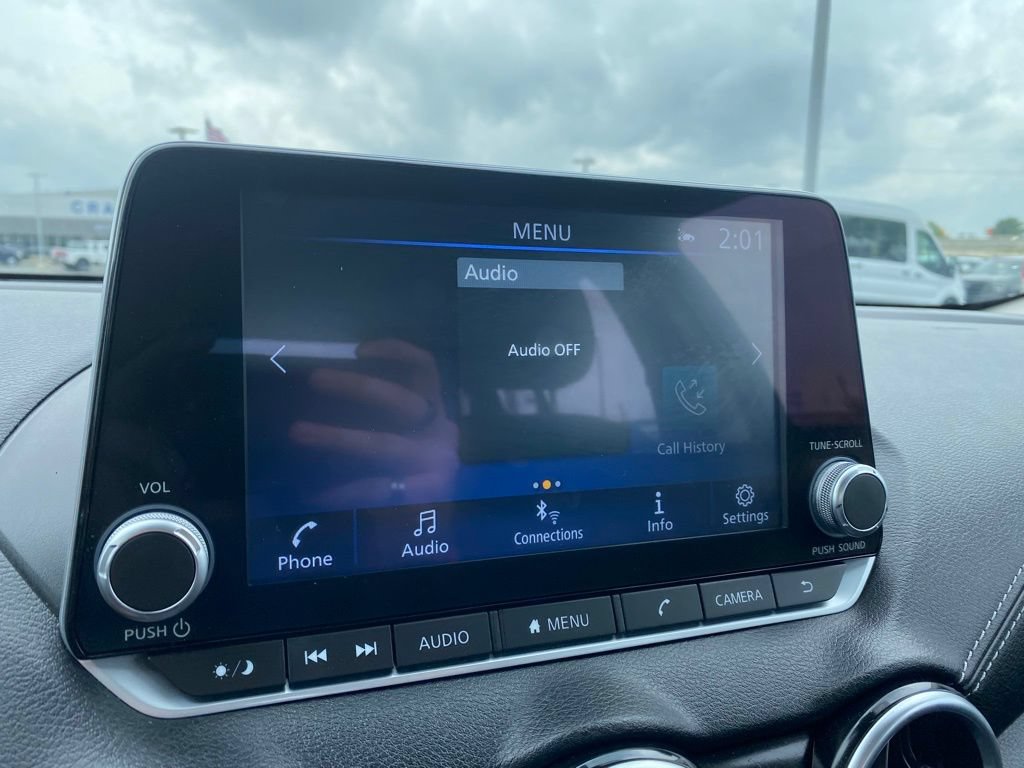 Used 2025 Nissan Sentra SV FWD image 19