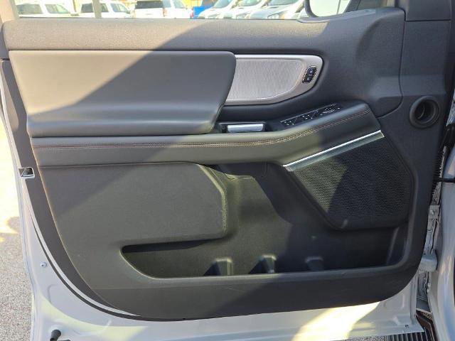 Certified 2025 Ford Expedition Active image 25