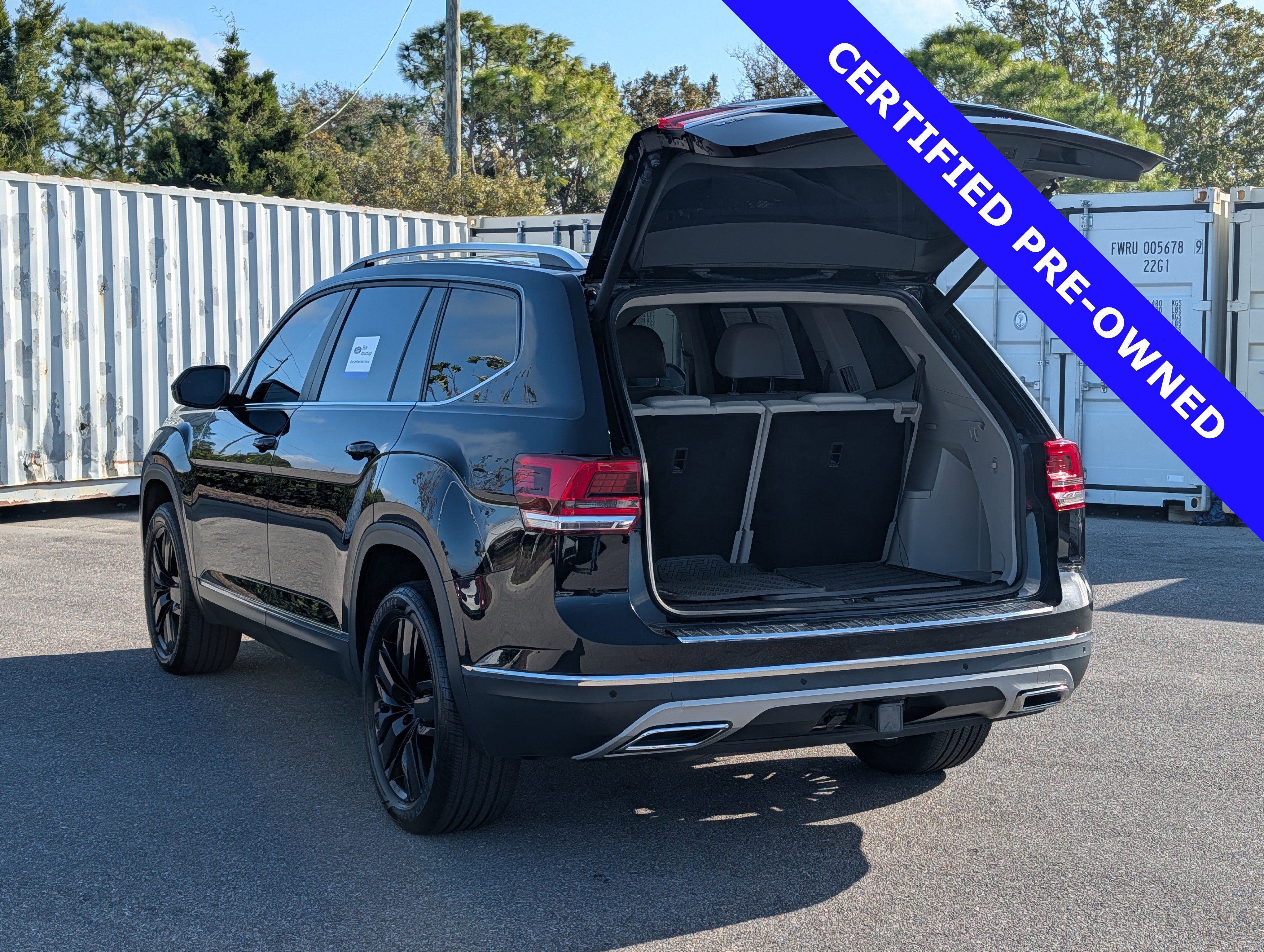 Used 2019 Volkswagen Atlas SEL image 3