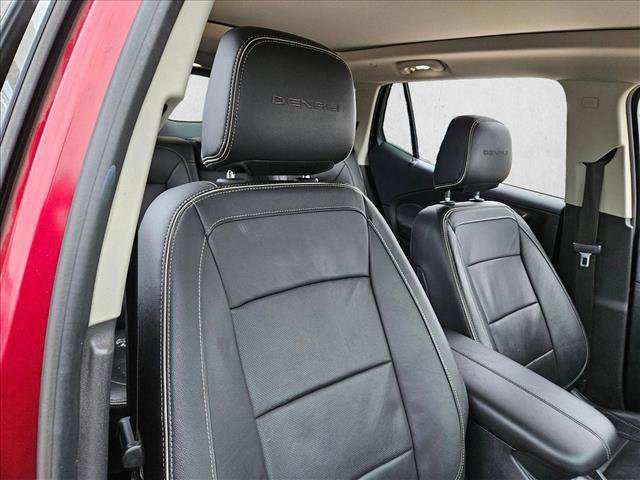 Used 2018 GMC Terrain Denali w/ Advanced Safety Package image 22