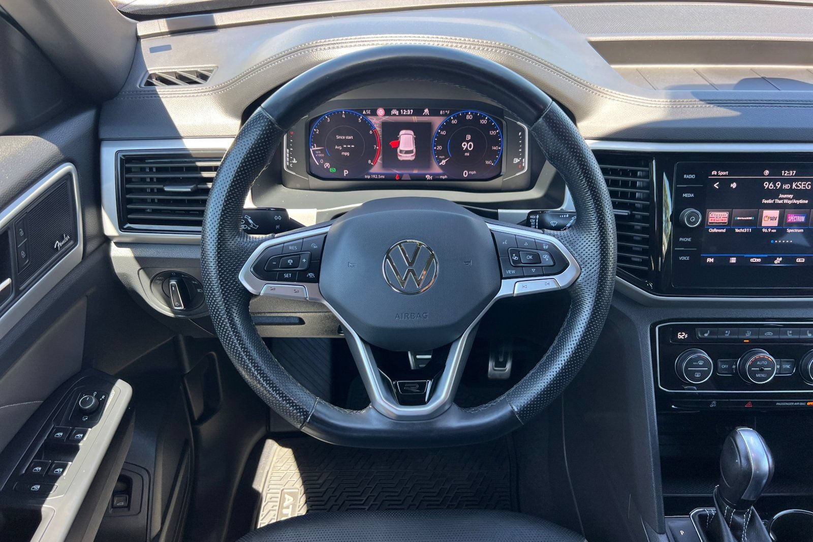 Used 2021 Volkswagen Atlas Cross Sport SEL Premium R-Line AWD/4WD image 15