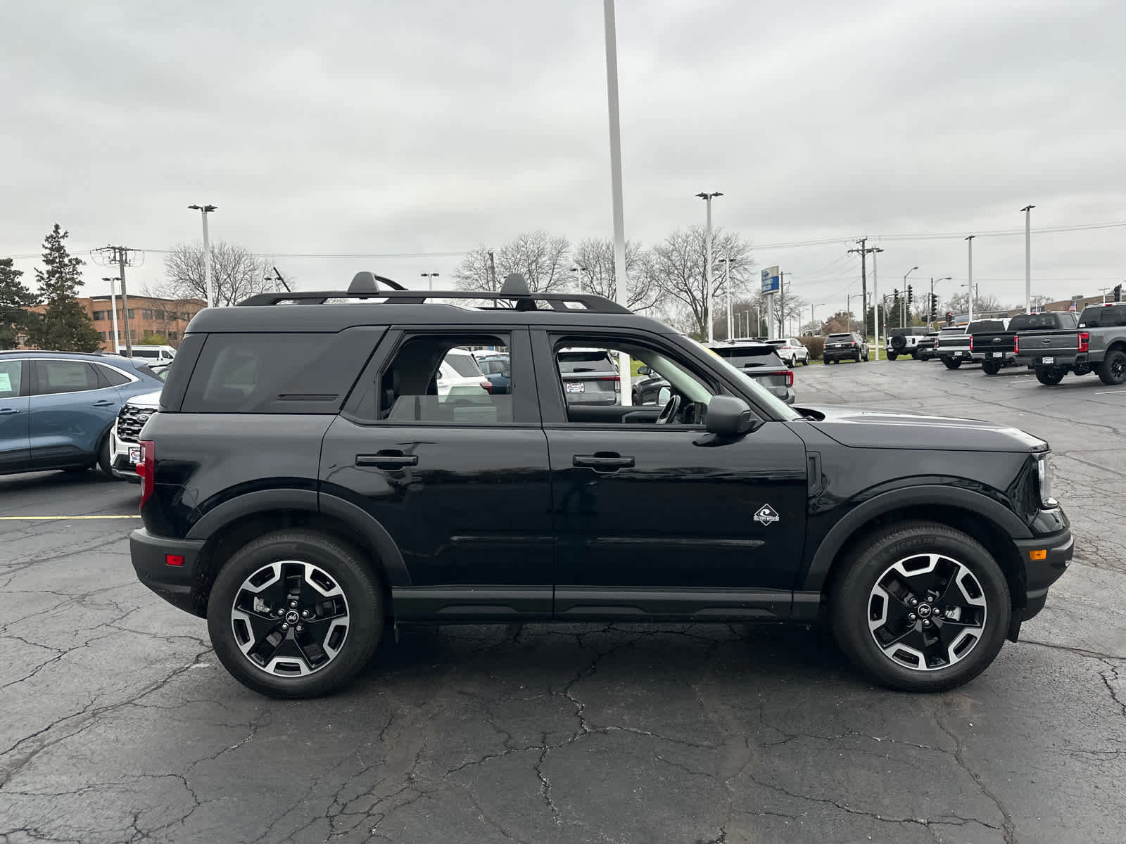 Certified 2023 Ford Bronco Sport Outer Banks w/ Tech Package image 8