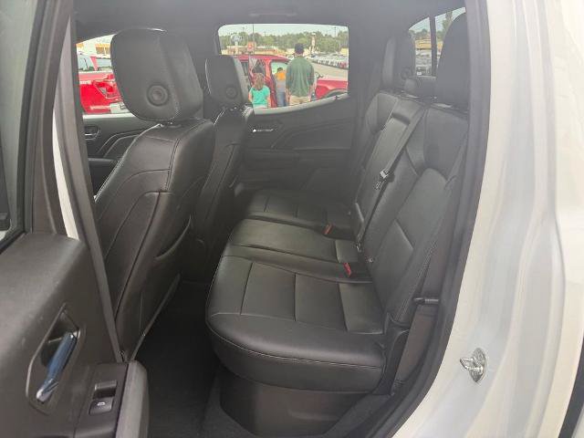 Used 2024 Chevrolet Colorado LT w/ LT Convenience Package III AWD/4WD image 13