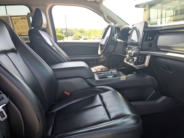 Certified 2024 Ford Expedition XLT RWD image 37