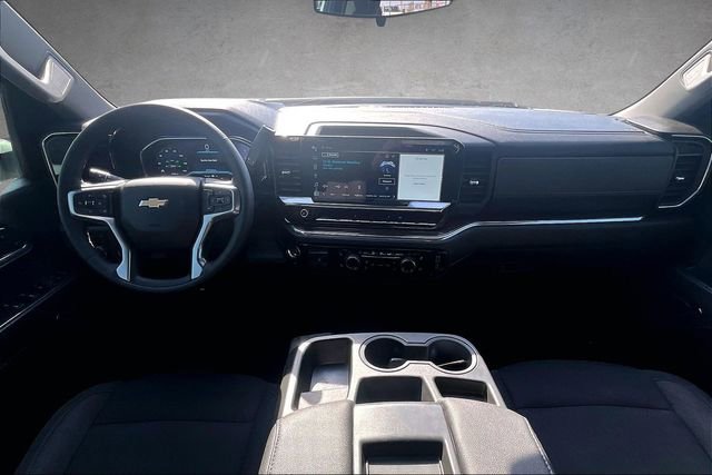 Used 2024 Chevrolet Silverado 2500 LT w/ Convenience Package image 13