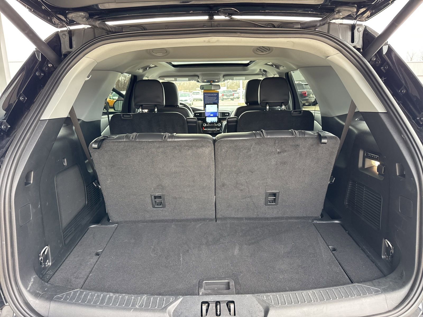 Certified 2024 Ford Explorer Limited w/ Limited Technology Package image 41