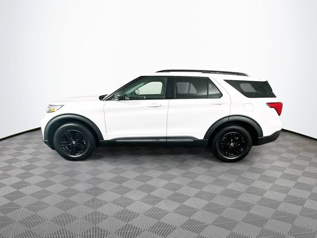 Certified 2020 Ford Explorer XLT w/ Equipment Group 202A AWD/4WD image 8
