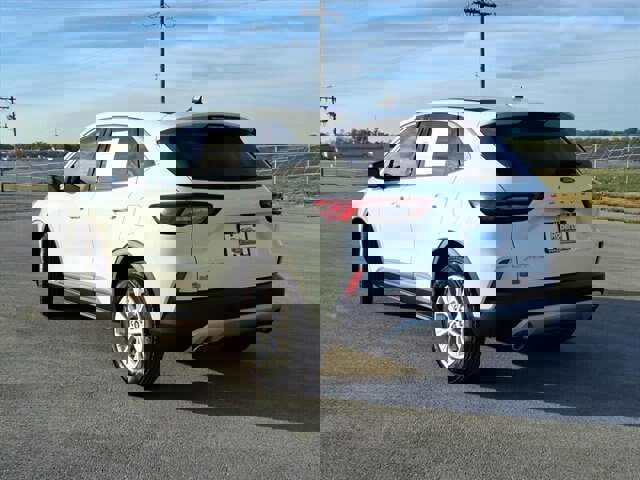 Certified 2024 Ford Escape Active w/ Cold Weather Package image 3