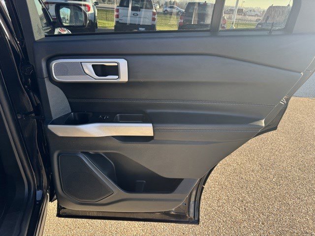 Certified 2023 Ford Explorer XLT w/ Equipment Group 202A image 32