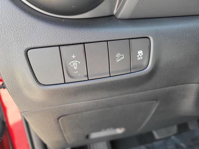 Used 2023 Hyundai Kona SEL image 18