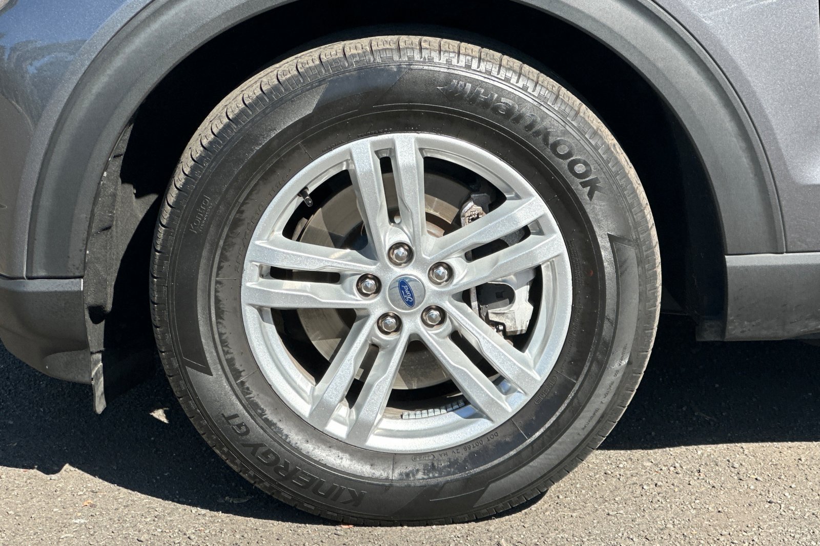 Certified 2023 Ford Explorer XLT RWD image 45