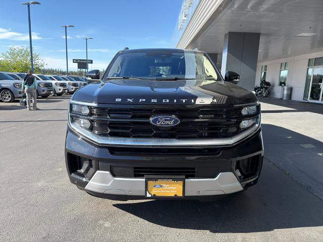 Certified 2025 Ford Expedition Platinum AWD/4WD image 2