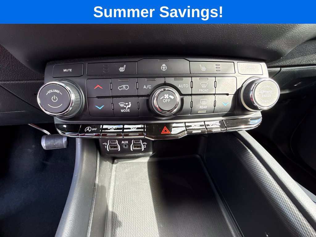 Used 2025 Dodge Durango GT AWD/4WD image 31