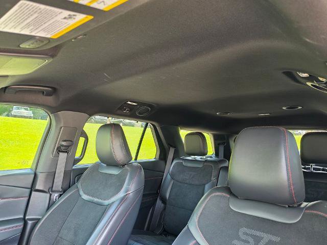 Certified 2025 Ford Explorer ST RWD image 34
