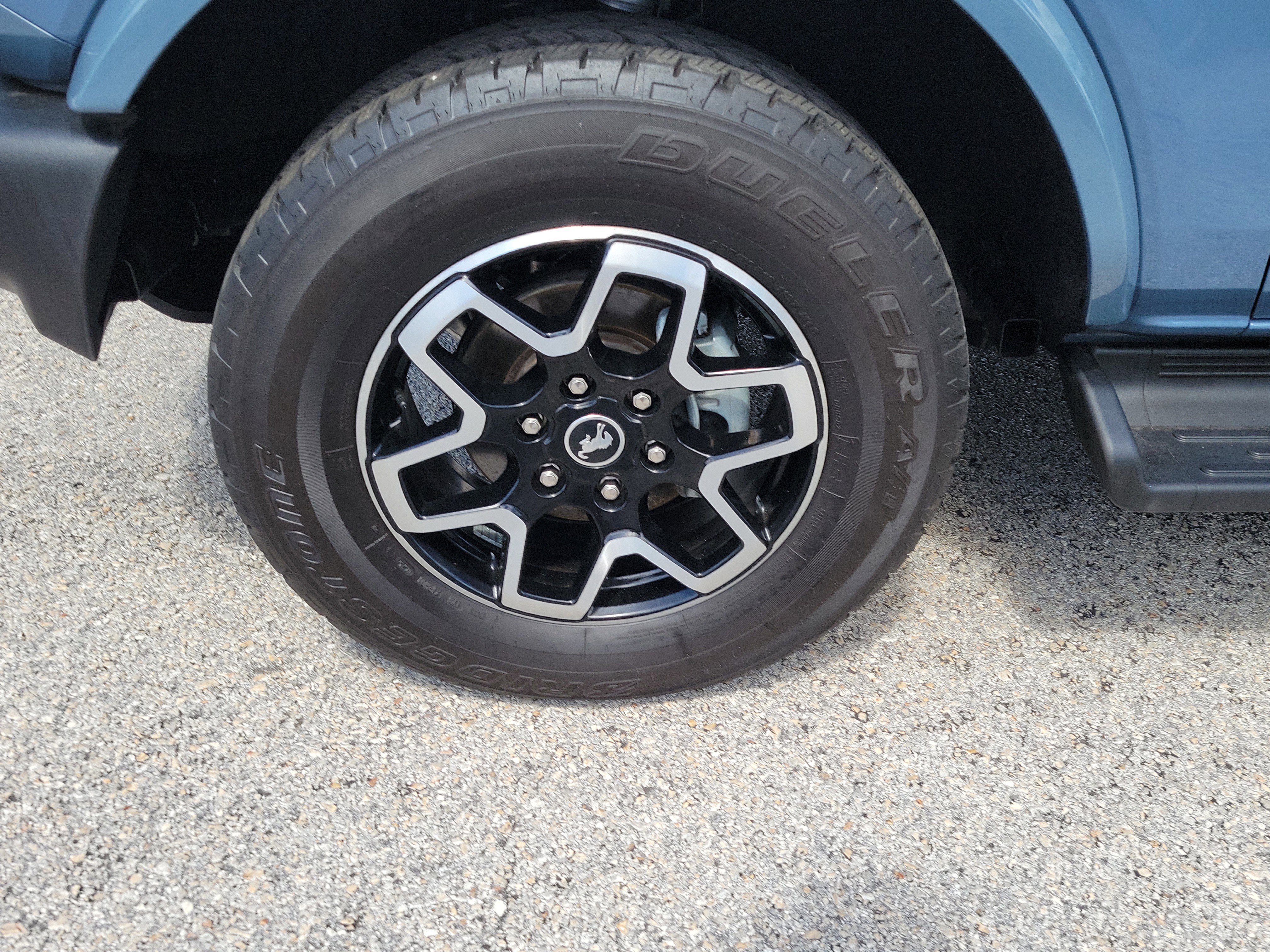 Certified 2025 Ford Bronco Outer Banks AWD/4WD image 5