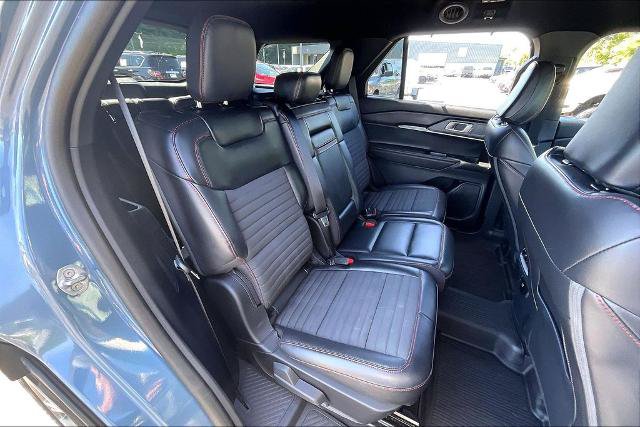 Certified 2025 Ford Explorer ST-Line w/ Premium Package AWD/4WD image 26