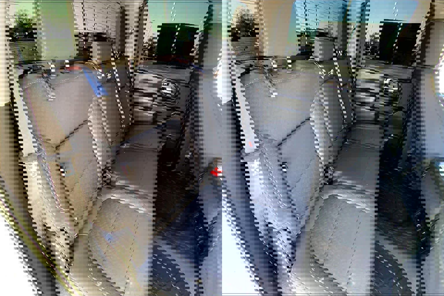 Used 2021 Chevrolet Silverado 2500 LT w/ Convenience Package image 18