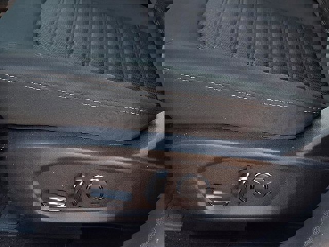 Certified 2020 Ford Fusion SE image 3