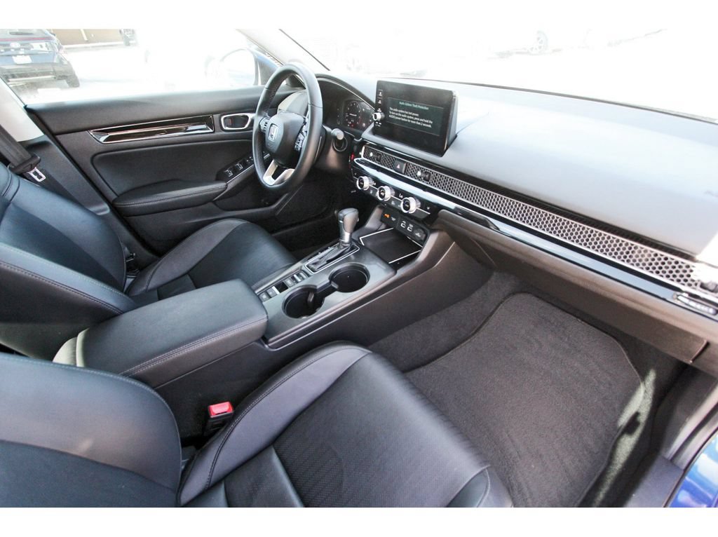 Used 2022 Honda Civic Touring image 28