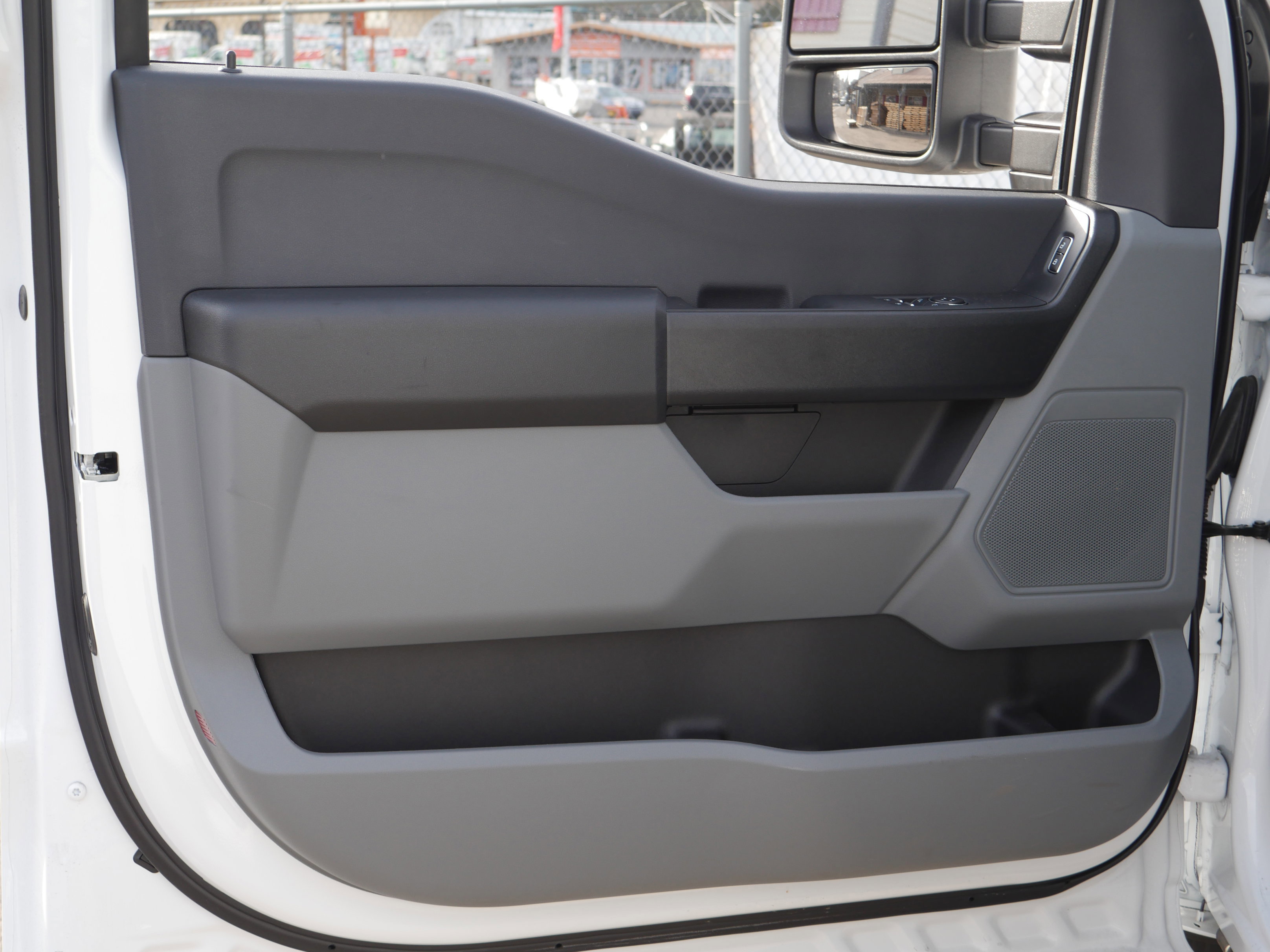 Certified 2024 Ford F450 XL w/ XL Chrome Package image 25