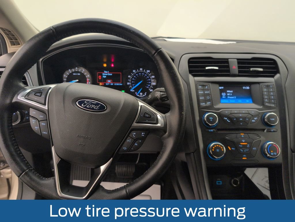 Certified 2018 Ford Fusion SE w/ Equipment Group 201A FWD image 21