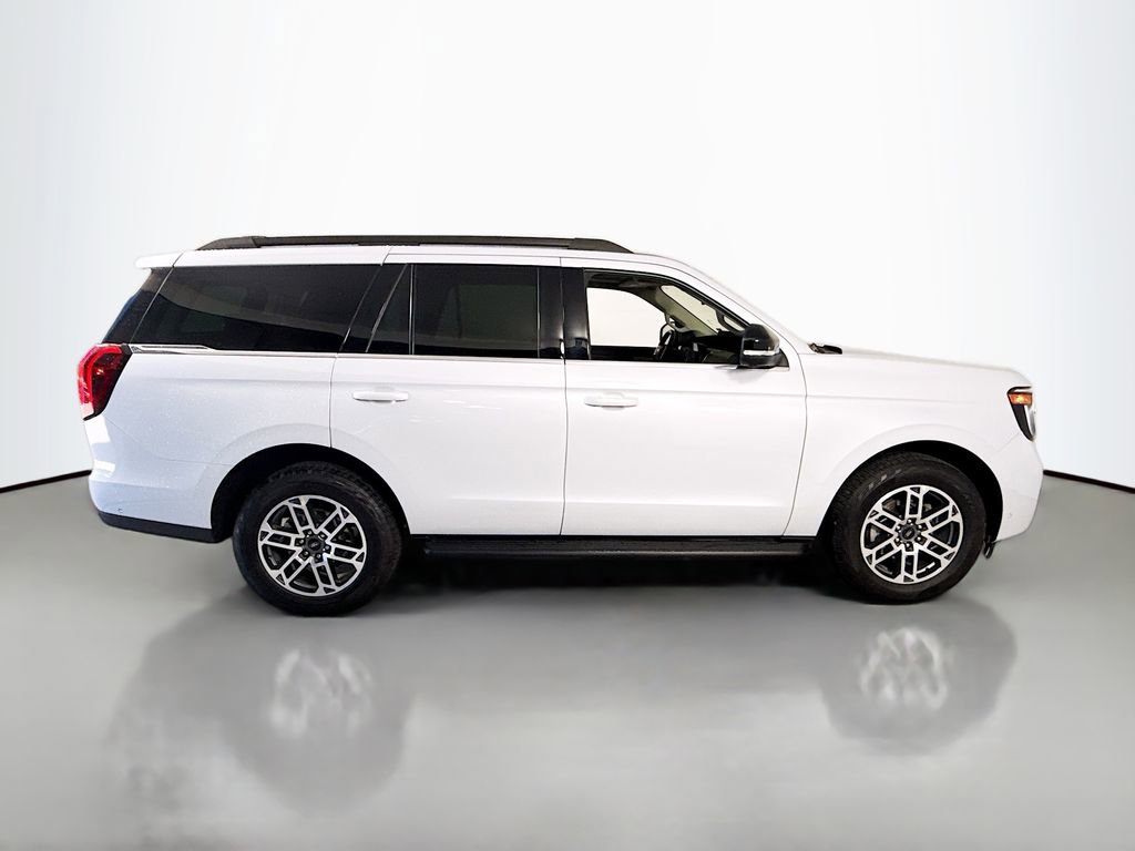 Certified 2025 Ford Expedition Active AWD/4WD image 14