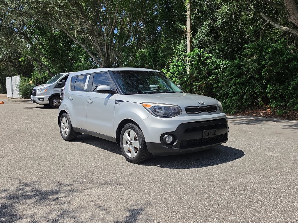 Used 2019 Kia Soul FWD image 2