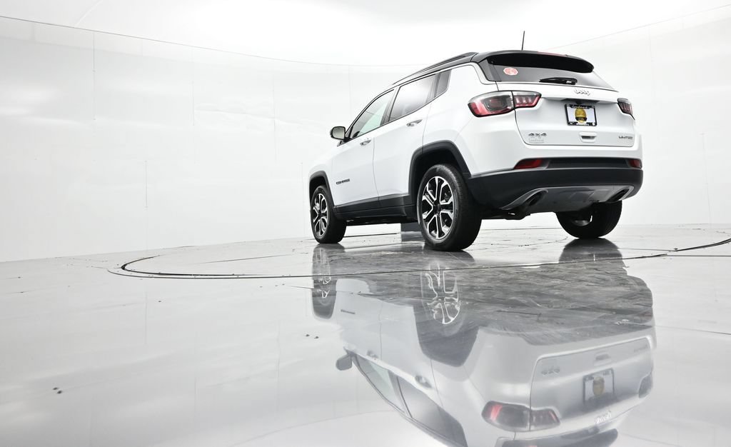 Used 2023 Jeep Compass Limited AWD/4WD image 21