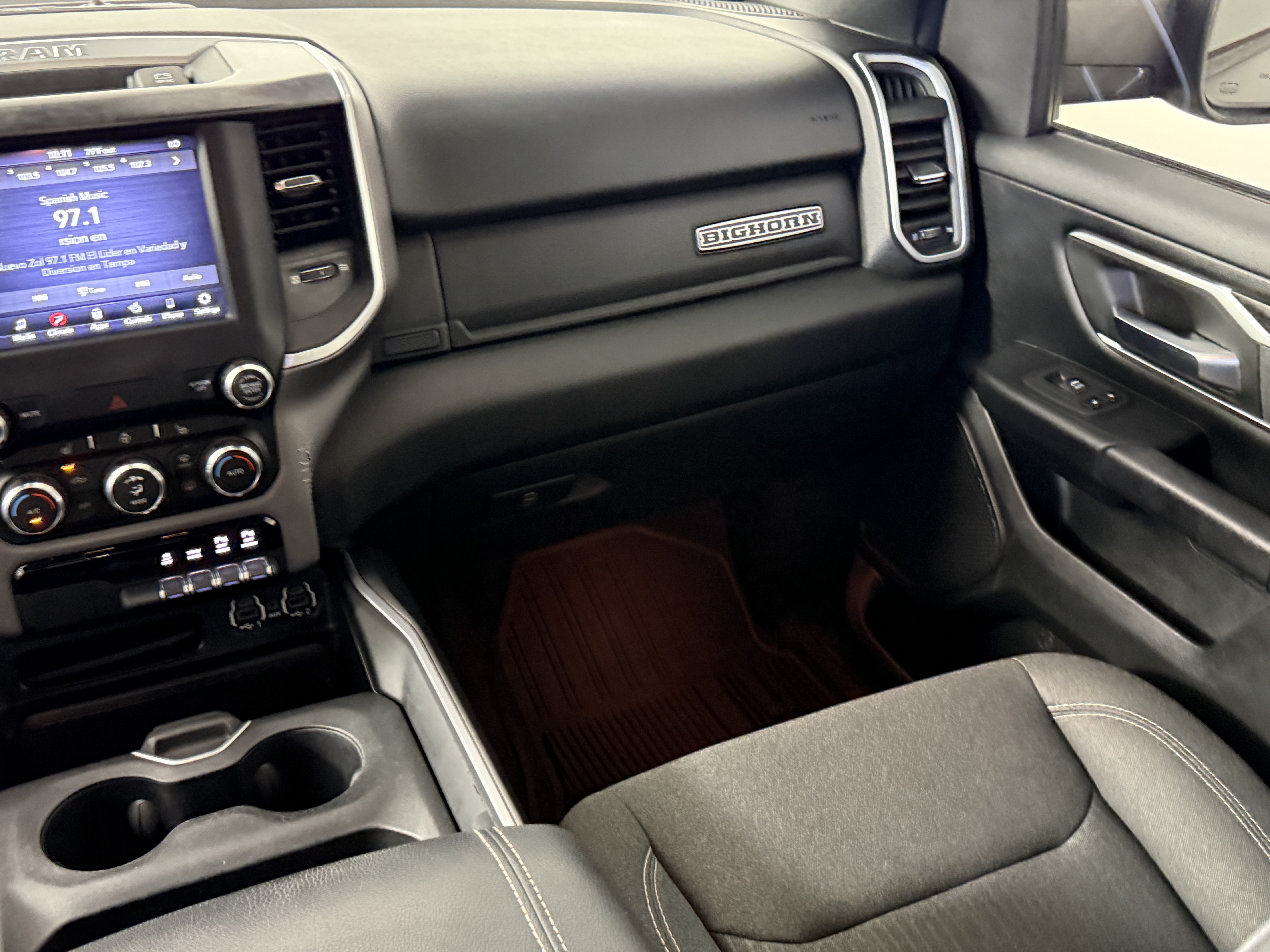 Used 2021 RAM 1500 Big Horn AWD/4WD image 12