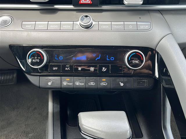 Used 2025 Hyundai Elantra SEL FWD image 25