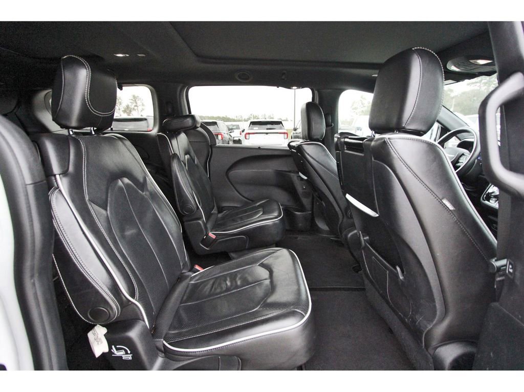 Used 2018 Chrysler Pacifica Limited w/ Advanced Safetytec Group image 10