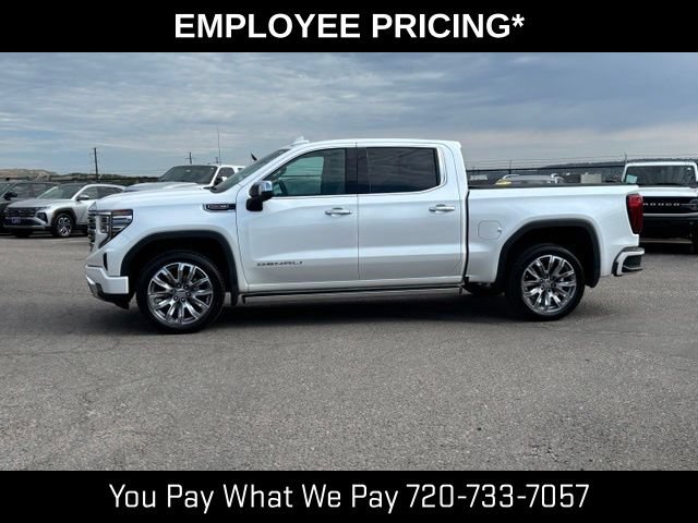 Used 2022 GMC Sierra 1500 Denali w/ Denali Reserve Package AWD/4WD image 2