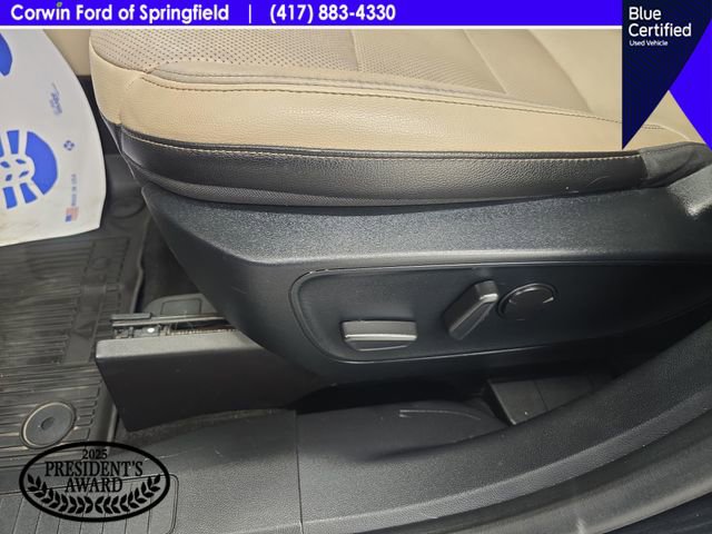 Certified 2020 Ford Escape Titanium image 34