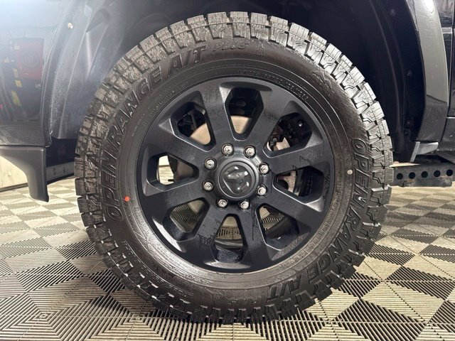 Used 2022 RAM 2500 Laramie w/ Night Edition AWD/4WD image 9